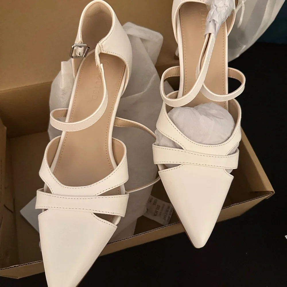 Elegant Cream Strappy Heels - Picture 4 of 6
